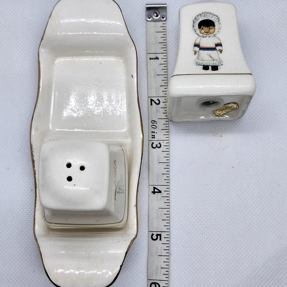 Alaska Eskimo Salt And Pepper Shaker And Holder Made In Japan Vintage VTG - Picture 6 of 8